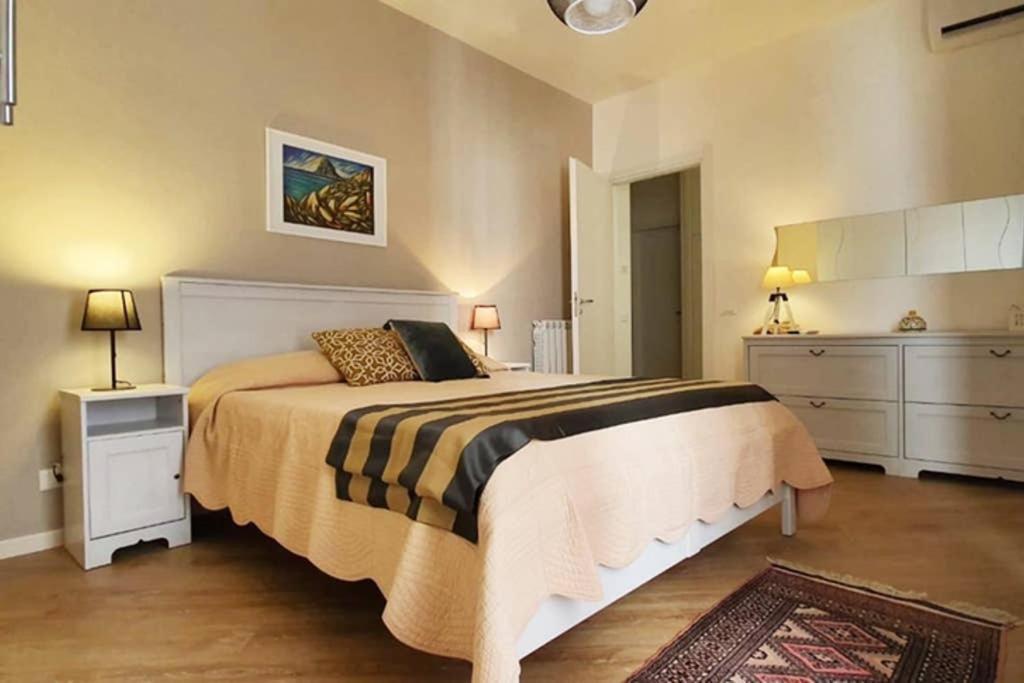 Libertyhouse Apartment Palermo Luaran gambar